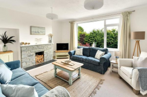 Cornish seaside house with harbour views